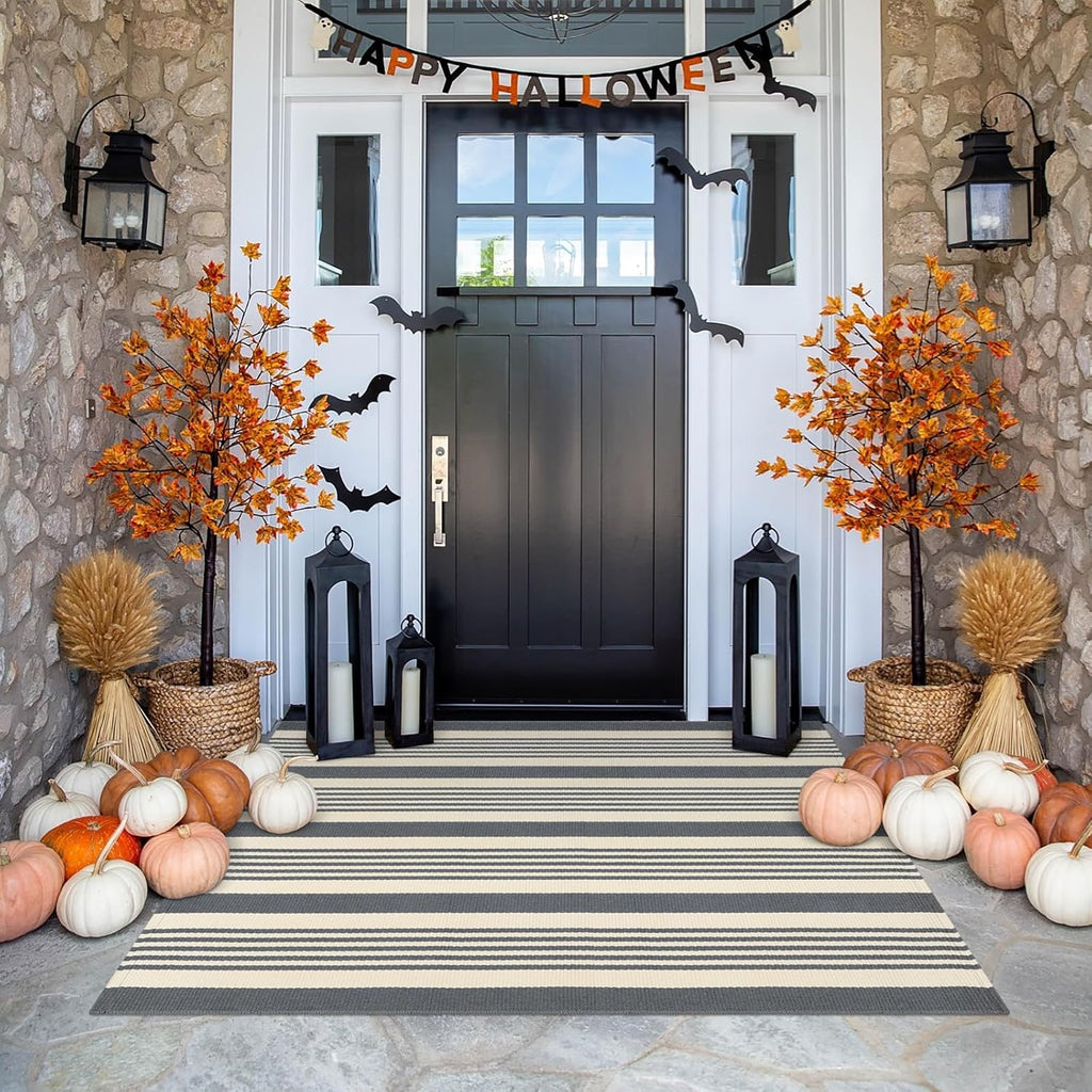 Gray and White Striped Striped Rug 4'X6', Hand-Woven Cotton Outdoor Patio Rug Washable Rug Front Porch Door Mat Entryway Indoor Area Carpet for Kitchen/Bedroom/Living Room